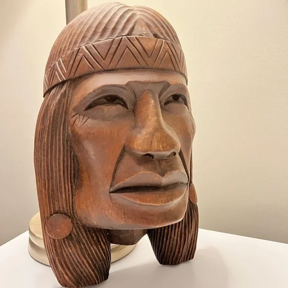 Vintage Hand Carved Wood Native American Indian Head Wall sculpture - Picture 2 of 12